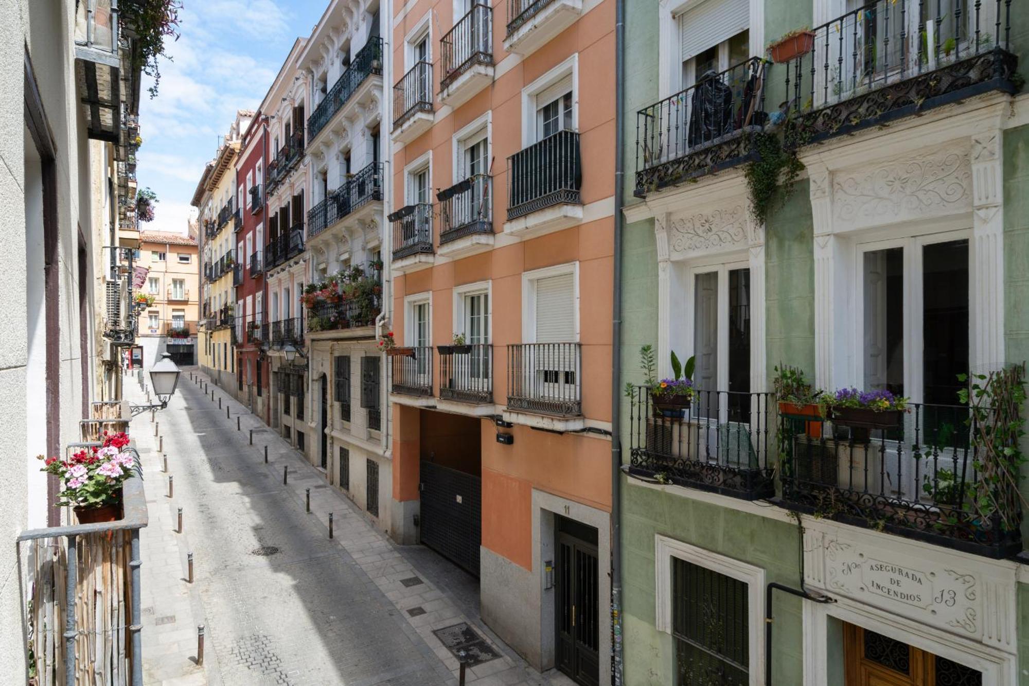 Apartamento Exterior En Lavapies Alquiler Temporal Madrid Esterno foto