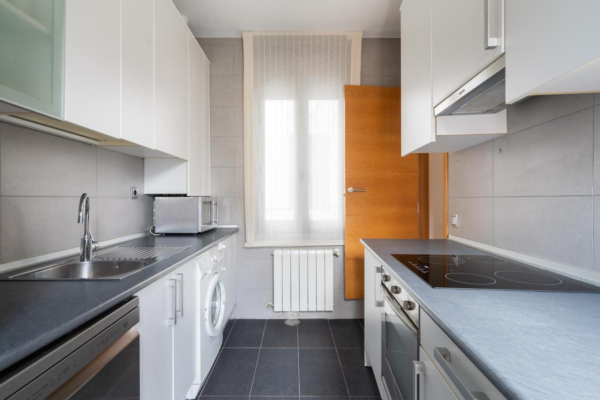 Apartamento Exterior En Lavapies Alquiler Temporal Madrid Esterno foto